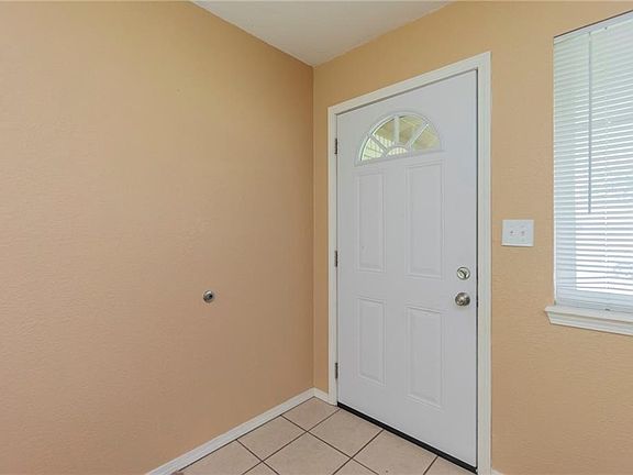 5th image of 239 S Bristow Ave