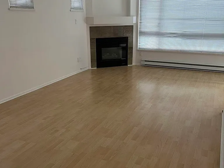 3590 W 26th Ave — Photo 2