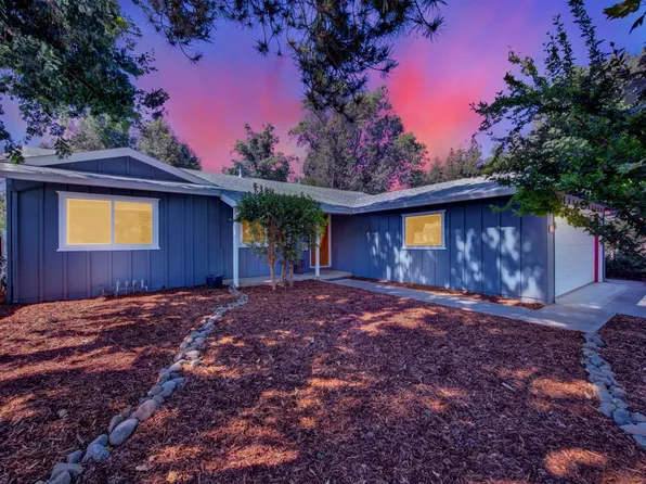 2912 Temple Dr, Davis, CA 95618