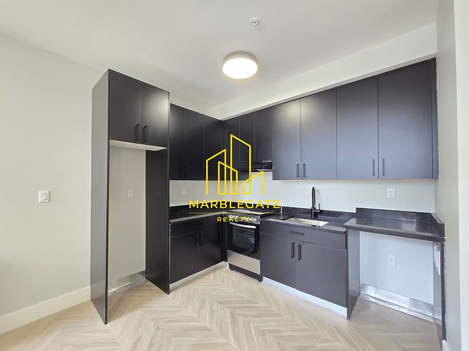 1st image of 605-606 Broad St #4044