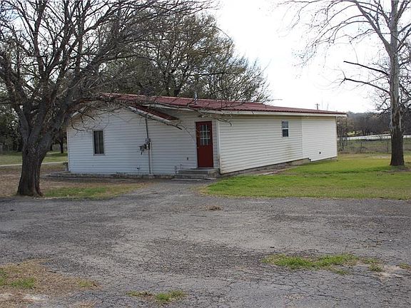 5th image of 805 N McDurmitt