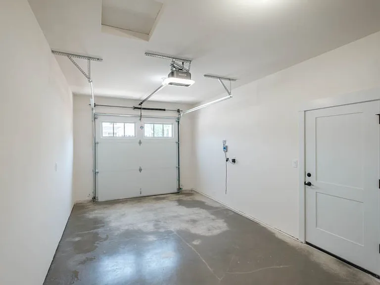 776 Riley Dr — Photo 11