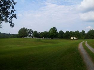 239 Doug Hill Rd, Burns, TN 37029