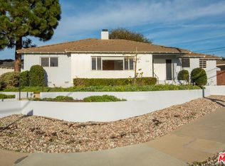 8136 Loyola Blvd, Los Angeles, CA 90045