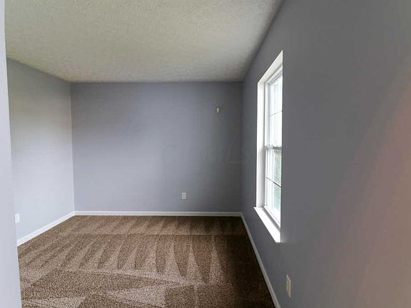 5th image of 212 Wakefield Ave