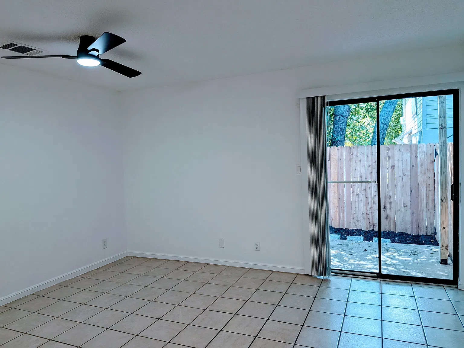 2 bed, 1.0 bath, 715 sqft, $1,649 — Photo 1