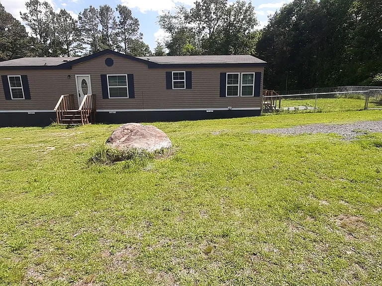 261 Romance Rd — Photo 1