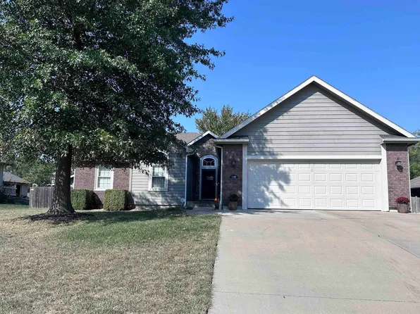 4409 SE Oakwood St, Topeka, KS 66609