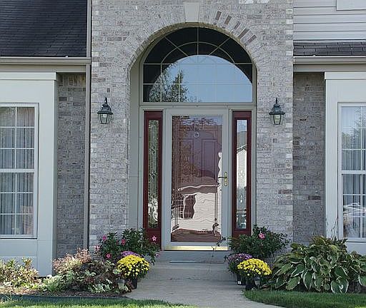 Front vaulted entrance