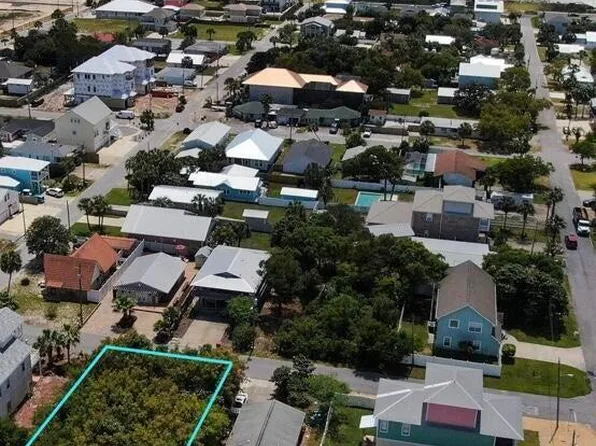 13802 Pelican St, Panama City Beach, FL 32413