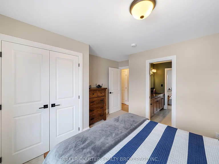 70 Georgian Grande Dr — Photo 35