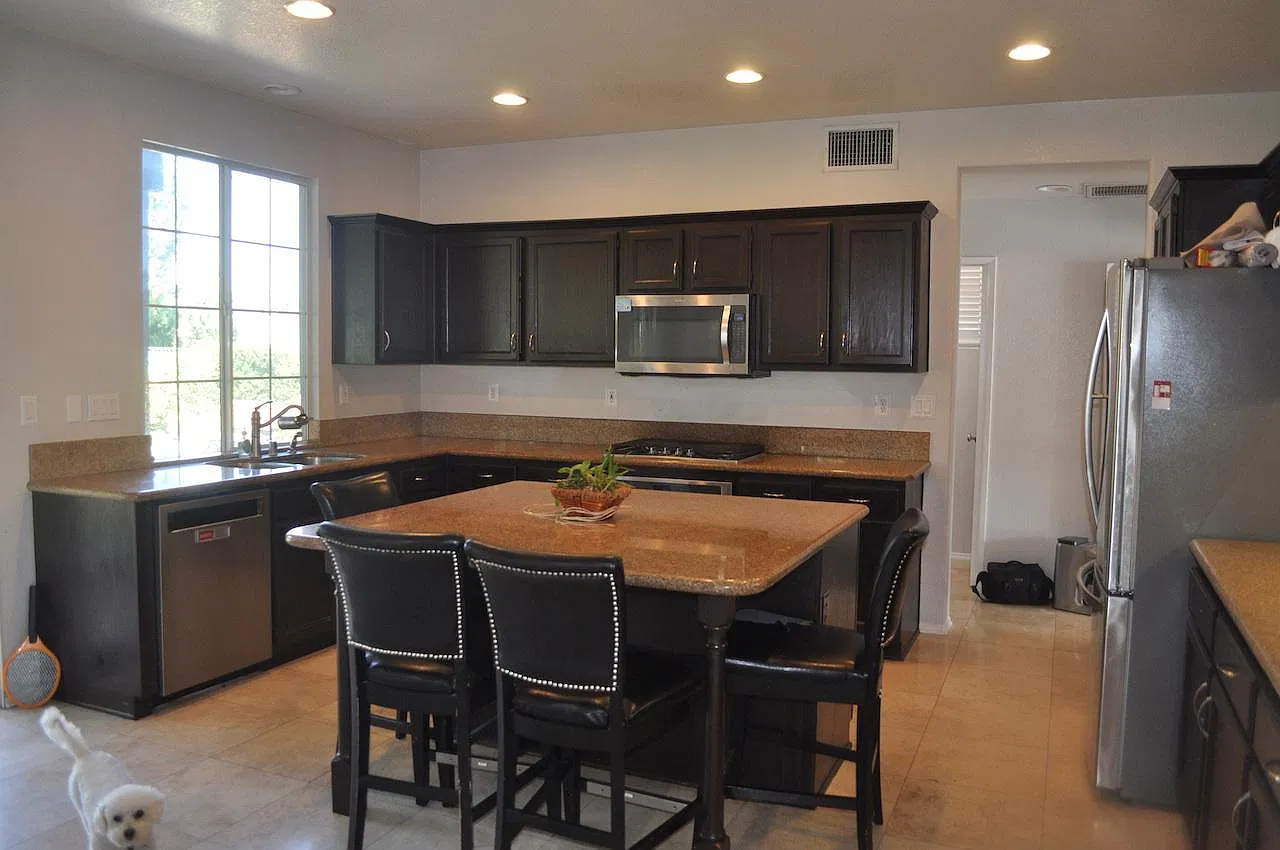 3 bed, 2.5 bath, 2178 sqft, $4,995 — Photo 2