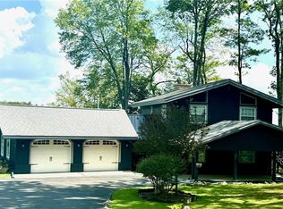 412 Gardner Rd, Hidden Valley, PA 15502