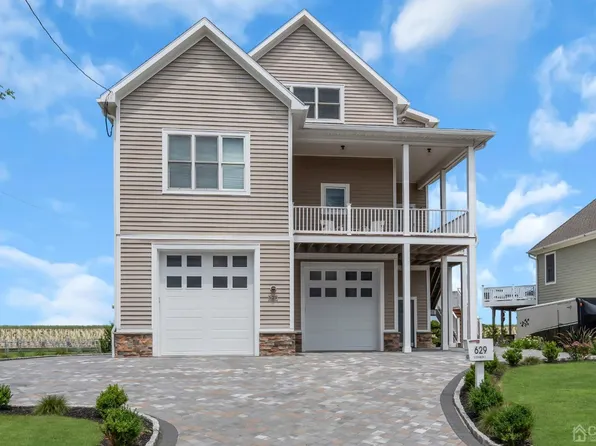 629 Front St, Union Beach, NJ 07735
