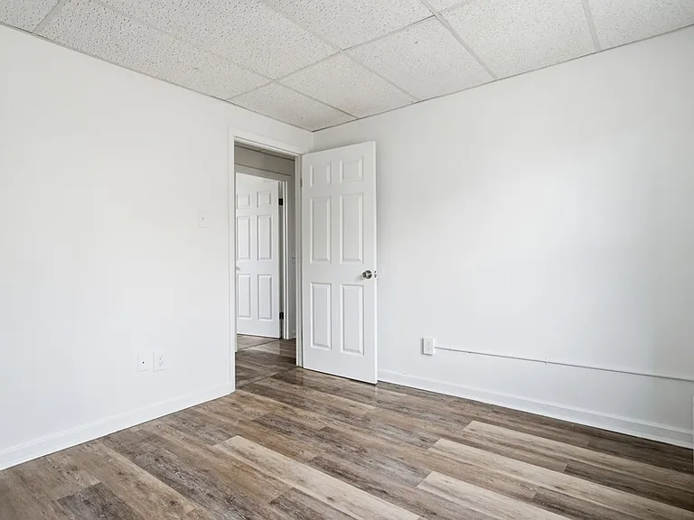 126 W 9th Ave — Photo 17