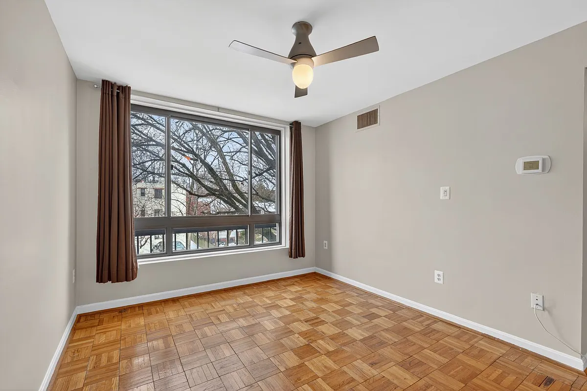 Building Photo - 3825 Davis Pl NW #101