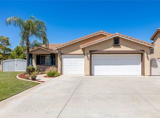 1289 Barcelona St, Corona, CA 92882