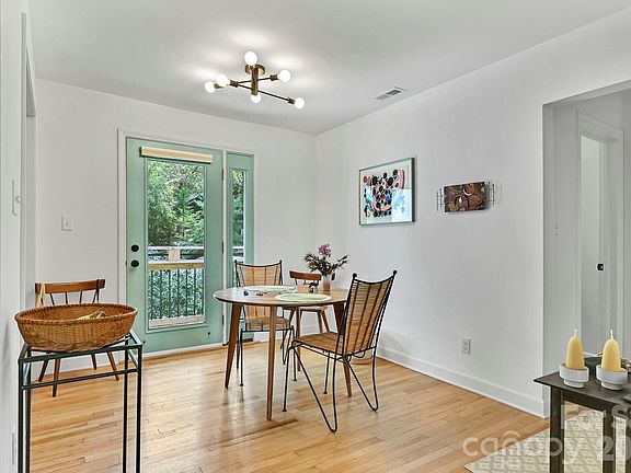 5th image of 349 Country Club Rd APT 4
