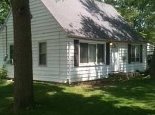 961 Hoyt Ave, Aurora, IL 60506