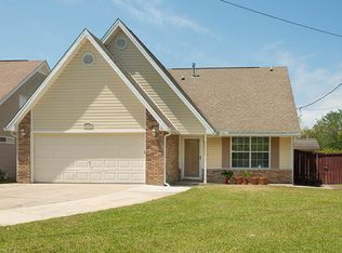 386 Brookwood Blvd, Mary Esther, FL 32569