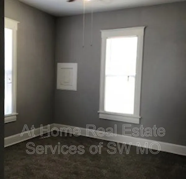 626 S New Ave — Photo 5