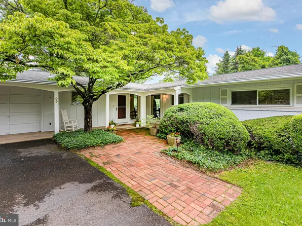 99 Parkside Dr, Princeton, NJ 08540