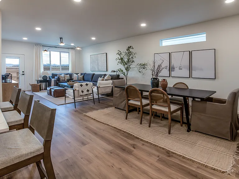 812 Galloway Dr — Photo 8