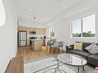 236 S Carondelet St, Los Angeles, CA 90057