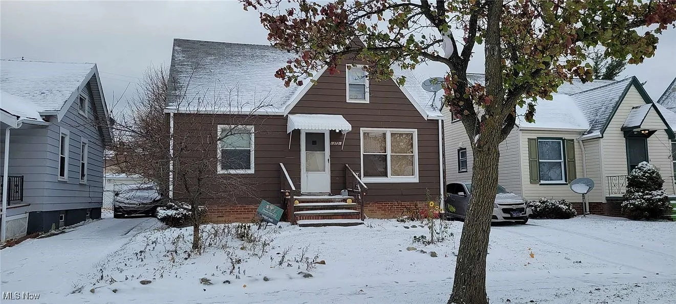 13728 Tyler Ave photo 1