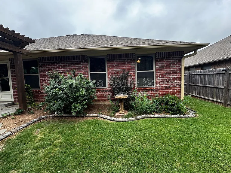 8020 Kaden Rd — Photo 5