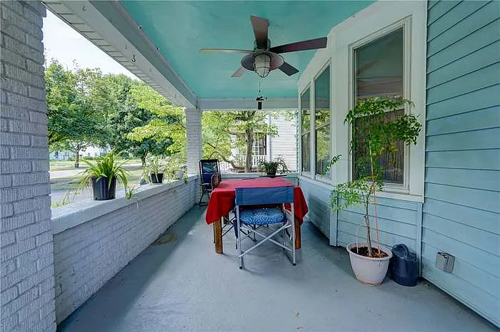144 Deerfield Dr — Photo 3