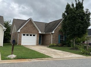 327 S Ivestor Ct, Inman, SC 29349