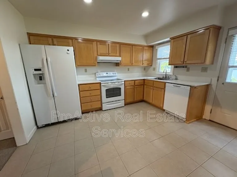 3021 Luxembourg St #A — Photo 9