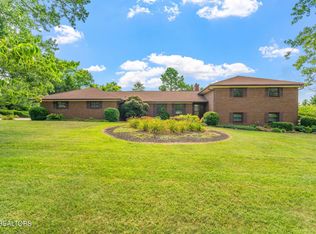 8606 Wimbledon Dr, Knoxville, TN 37923