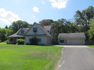 874 322nd Ave NE, Cambridge, MN 55008