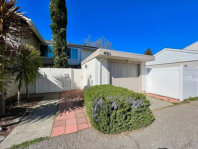 4083 Tokay Dr — Photo 1