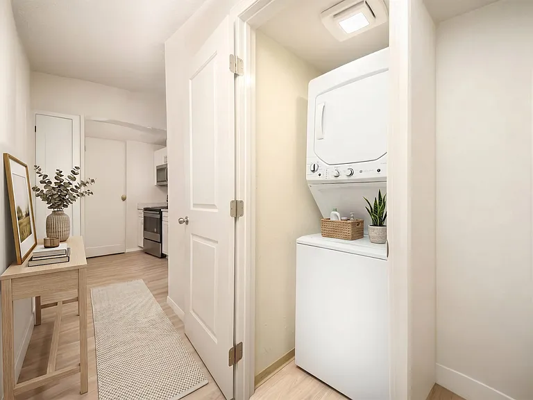 Westwood Court — Photo 10