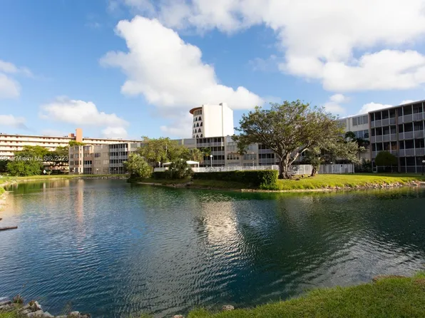 1690 NE 191st St APT 308-1, North Miami Beach, FL 33179