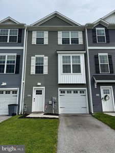 206 Overlook Dr, Hanover, PA, 17331
