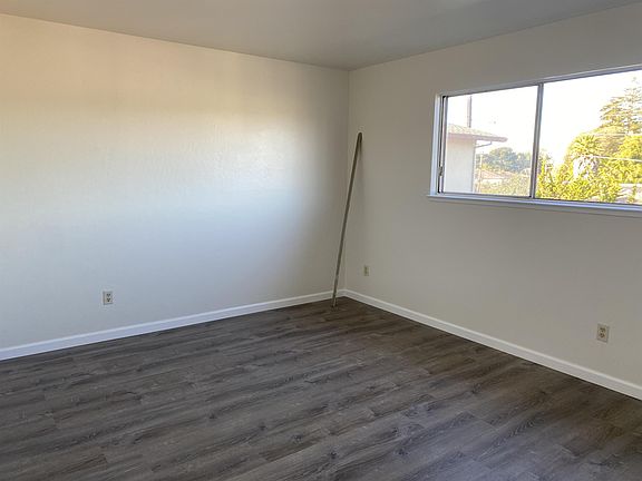 4th image of 5086 Wilder Dr APT 2