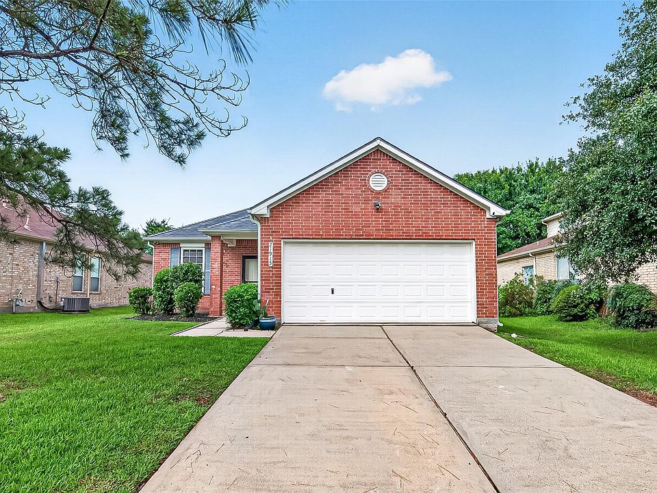 1st image of 21915 Willow Shadows Dr