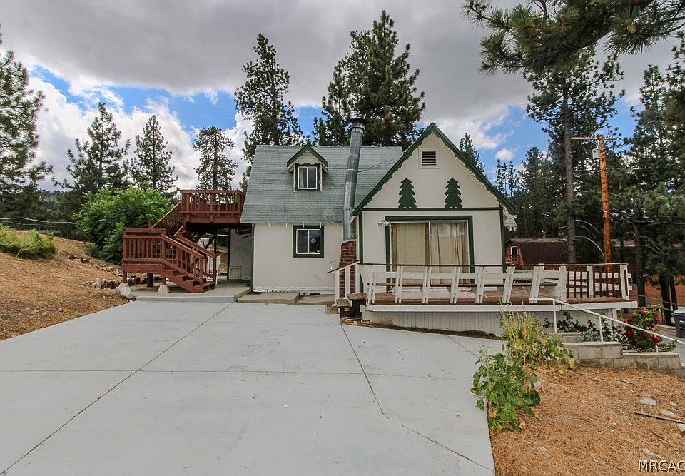 1st image of 527 Cottage Ln