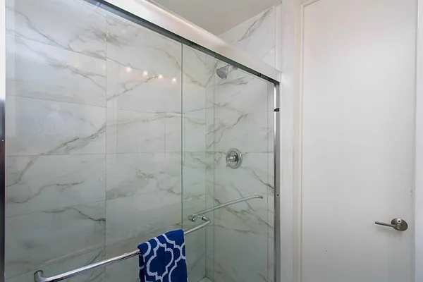 Rented by Aventana | media 18