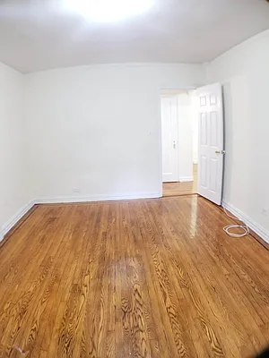 Rented by Roberto Guilbet, LREB | media 25