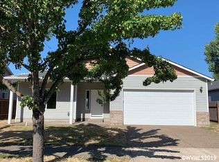 1628 S 7th St, Independence, OR 97351