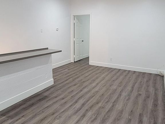 3rd image of 11624 Haynes St APT C