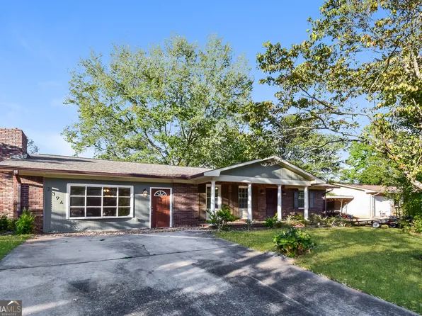 2394 Wood Valley Dr, Morrow, GA 30260