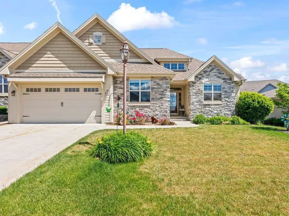 3506 Hawthorn Hill DRIVE, Waukesha, WI 53188