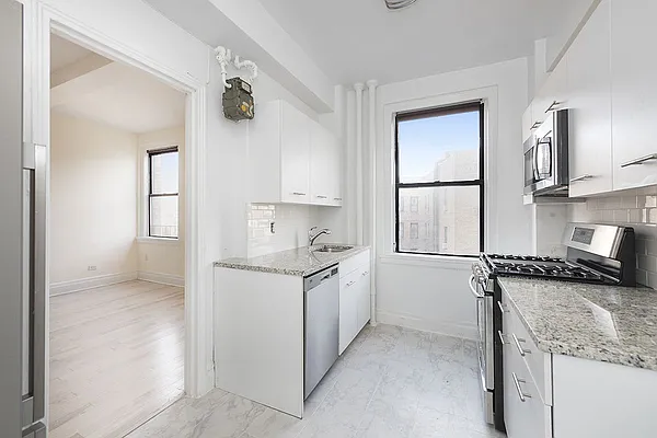 Rented by Living New York | media 25