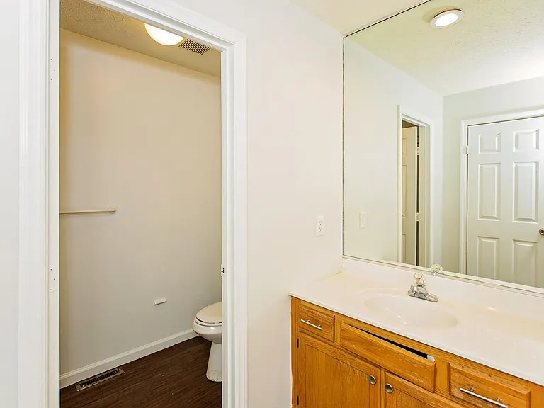 5695 Victoryview Ln — Photo 19
